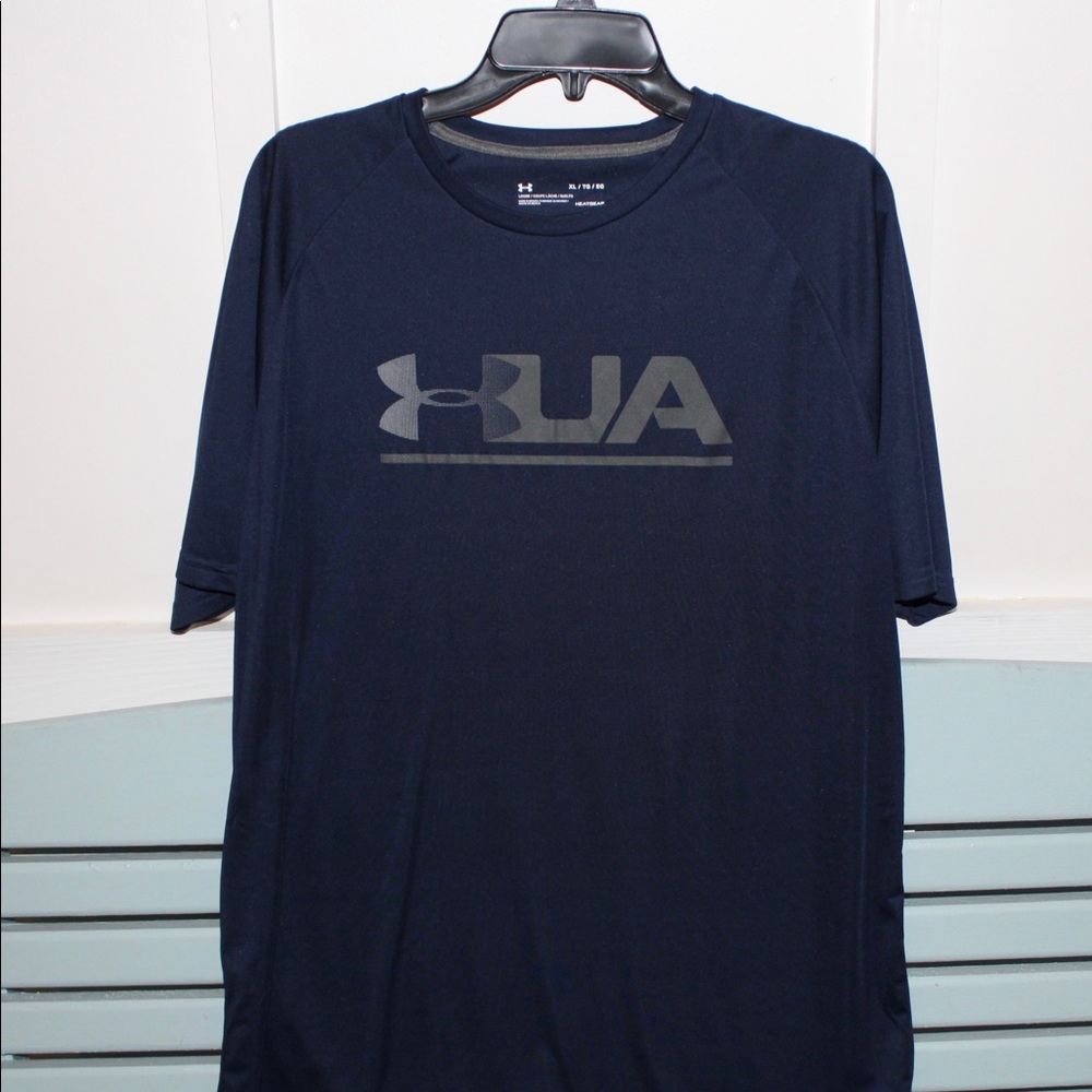 XL Under Armour tee